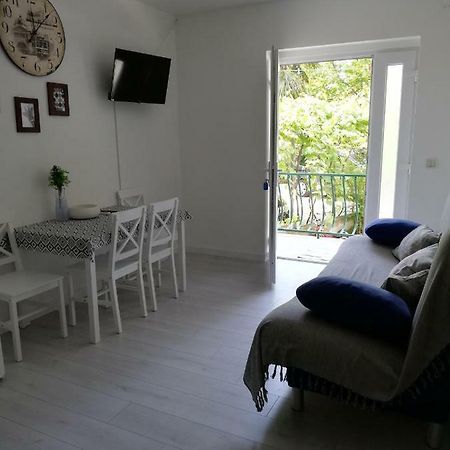 Apartamento Mala Tonina Tučepi Exterior foto