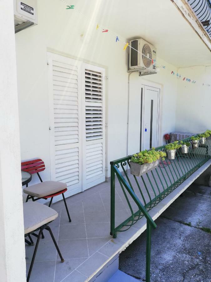 Apartamento Mala Tonina Tučepi Habitación foto